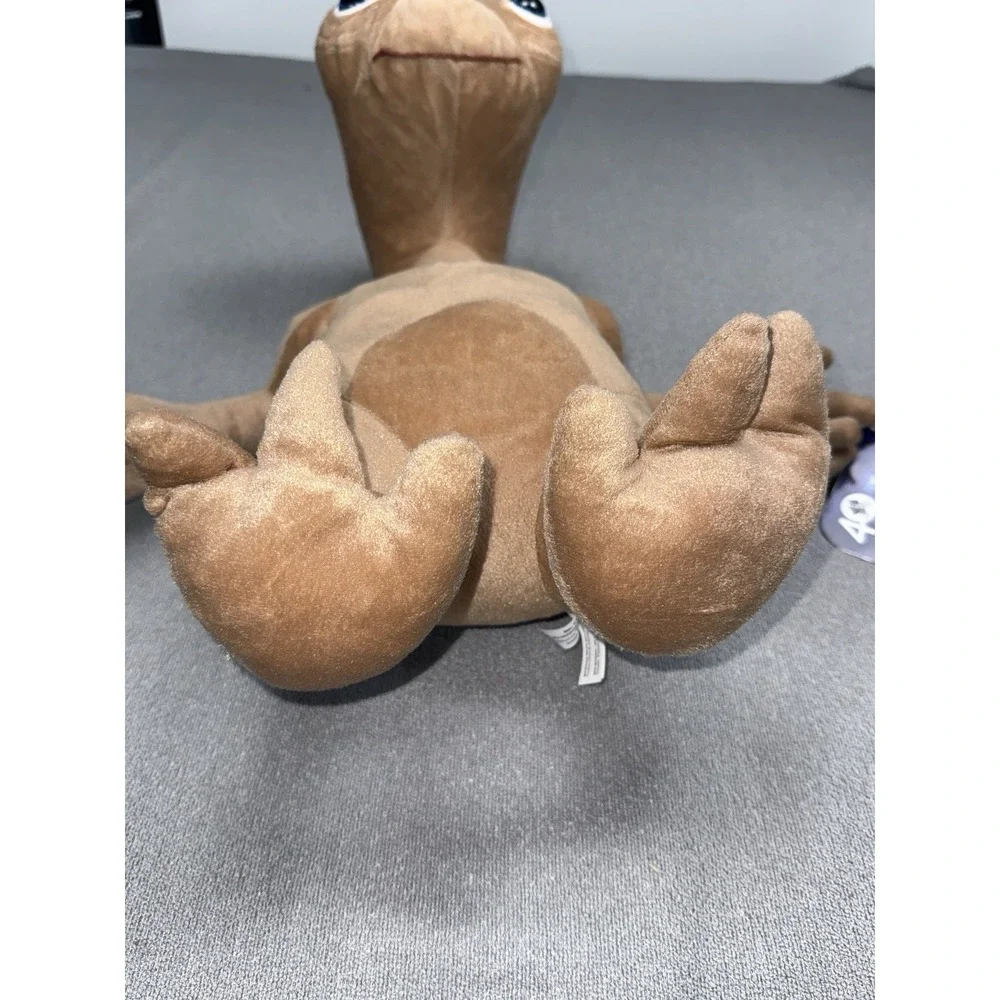 NWT 2001 Toys E.T. Extra-Terrestrial Plush 28